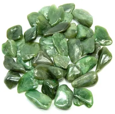 It is very difficult to distinguish the original jade stone from the counterfeit with the naked eye‎